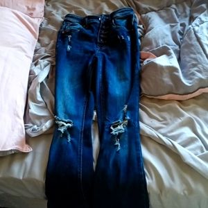 Maurices ripped blue jeans